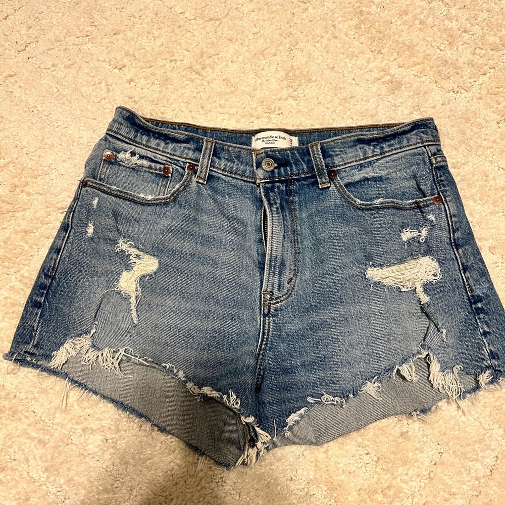 Abercrombie & Fitch The mom short mid rise size 29/8